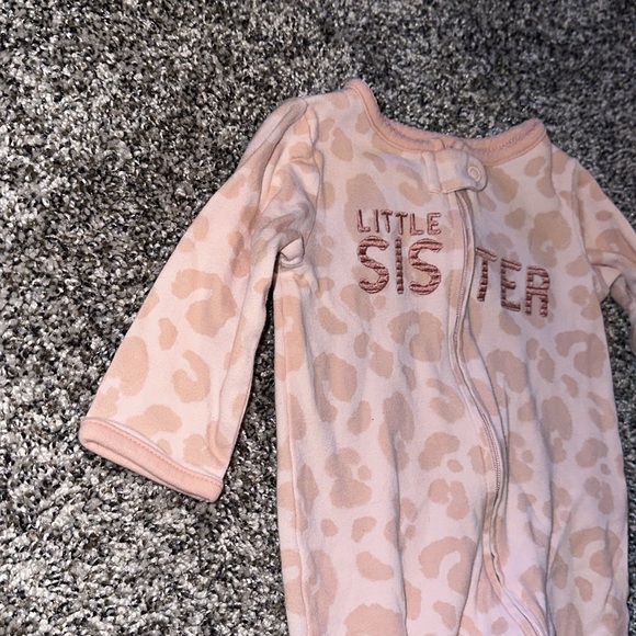 Carters Brand Footie Pajamas "Little Sister" Size 3-6 Months Great Condition - Picture 7 of 10